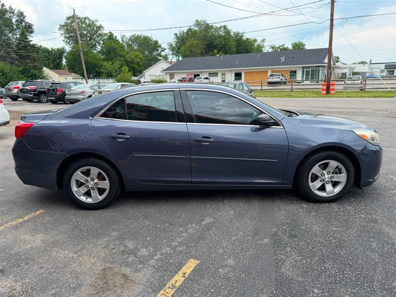 Chevrolet Malibu LS 2013