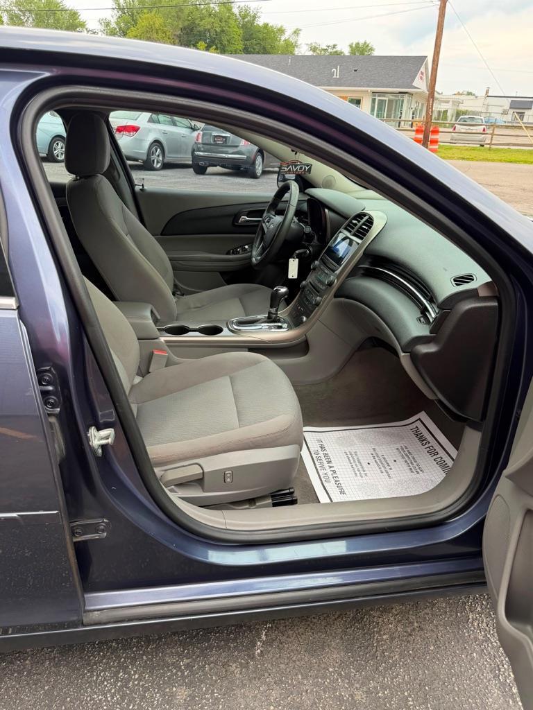 Chevrolet Malibu LS 2013