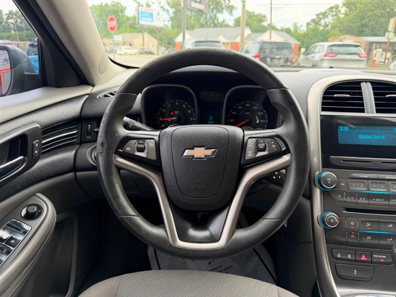 Chevrolet Malibu LS 2013