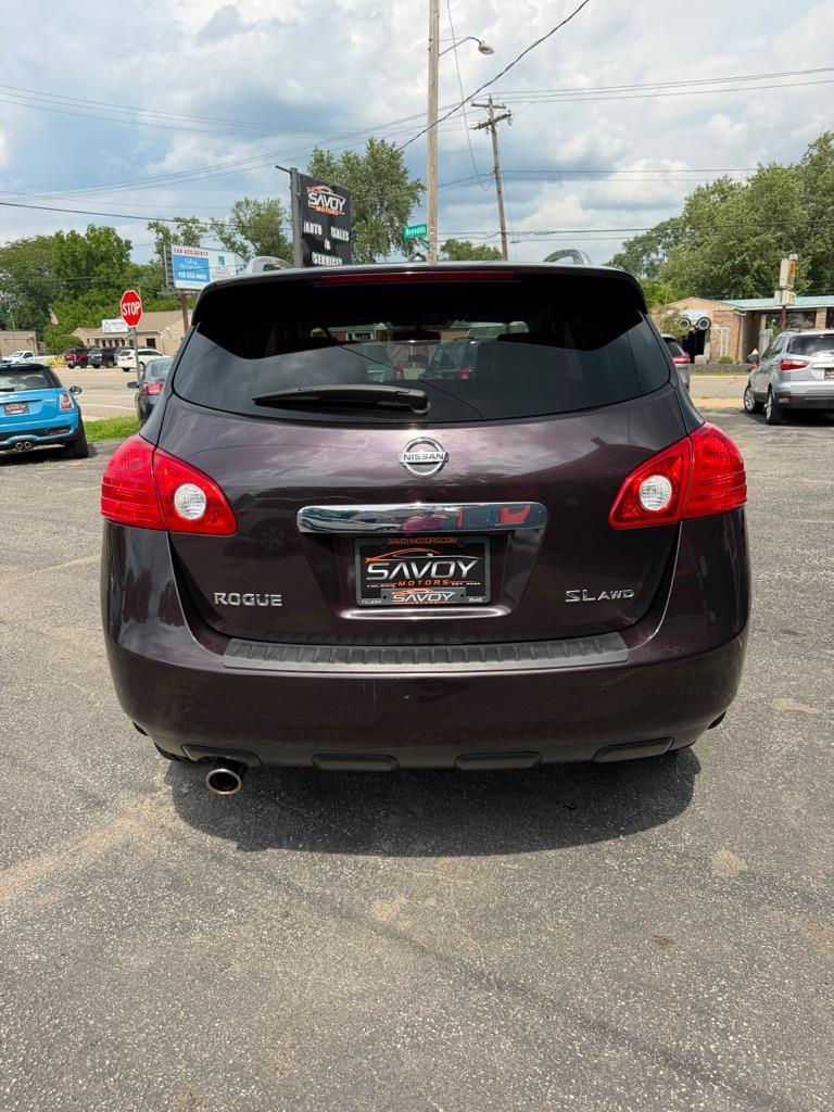 Nissan Rogue S AWD 2011