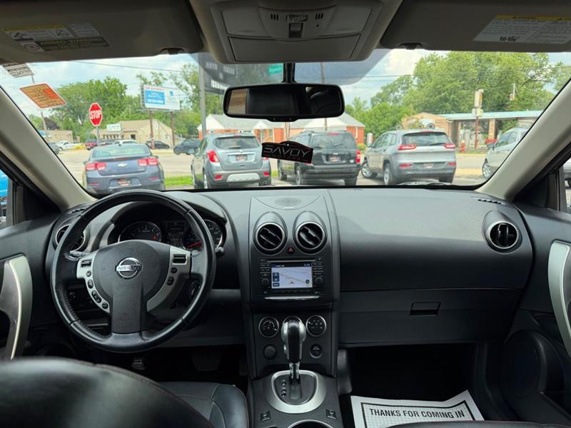 Nissan Rogue S AWD 2011