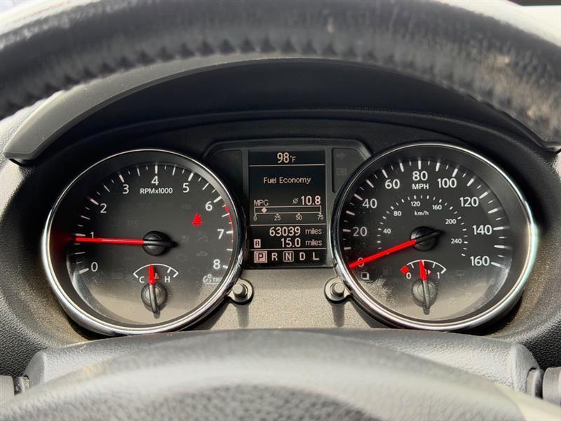 Nissan Rogue S AWD 2011