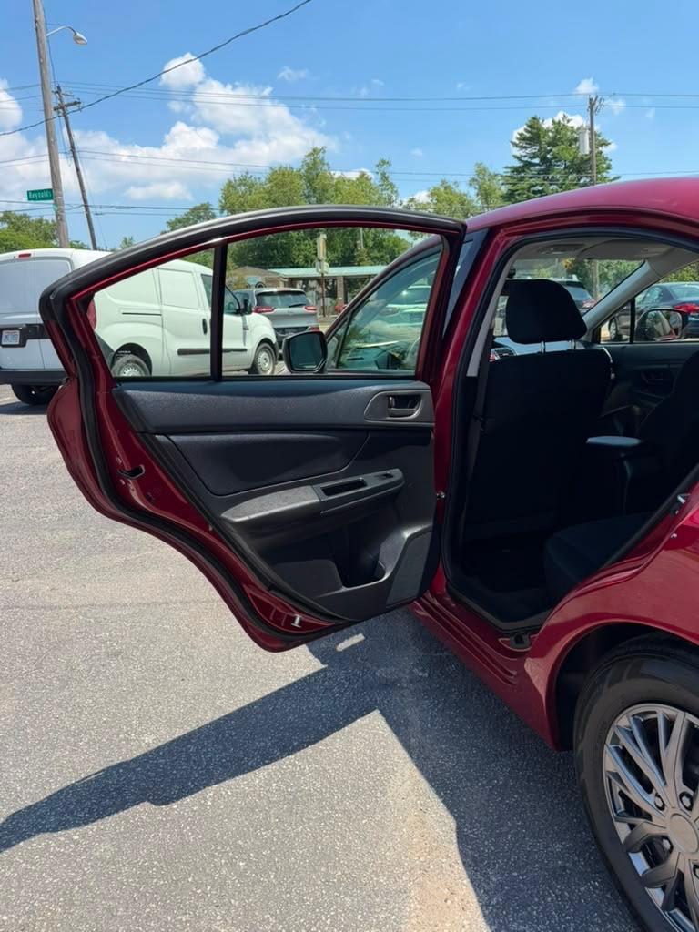 Subaru Impreza Base 4-Door 2014