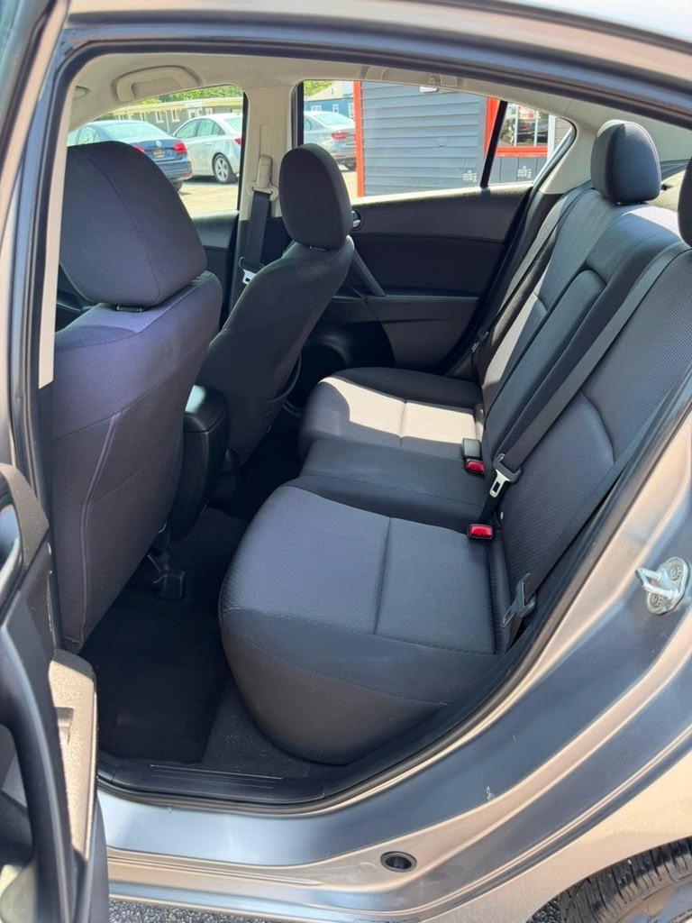 Mazda MAZDA3 i SV 4-Door 2010