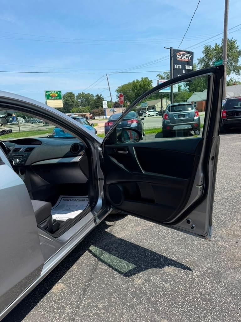 Mazda MAZDA3 i SV 4-Door 2010
