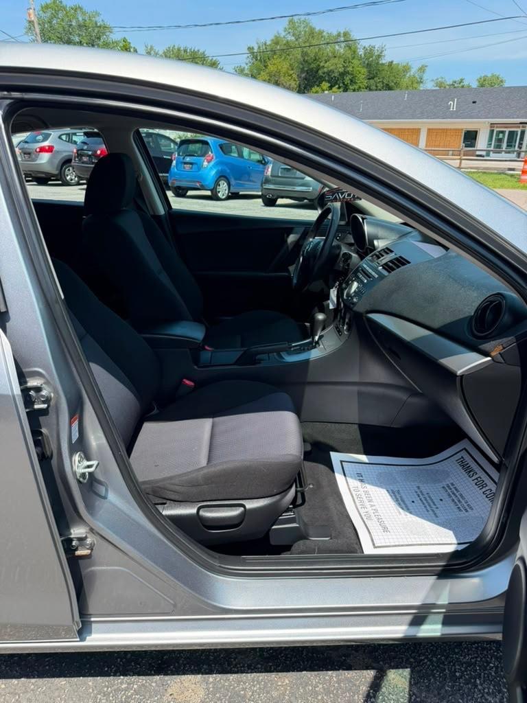 Mazda MAZDA3 i SV 4-Door 2010