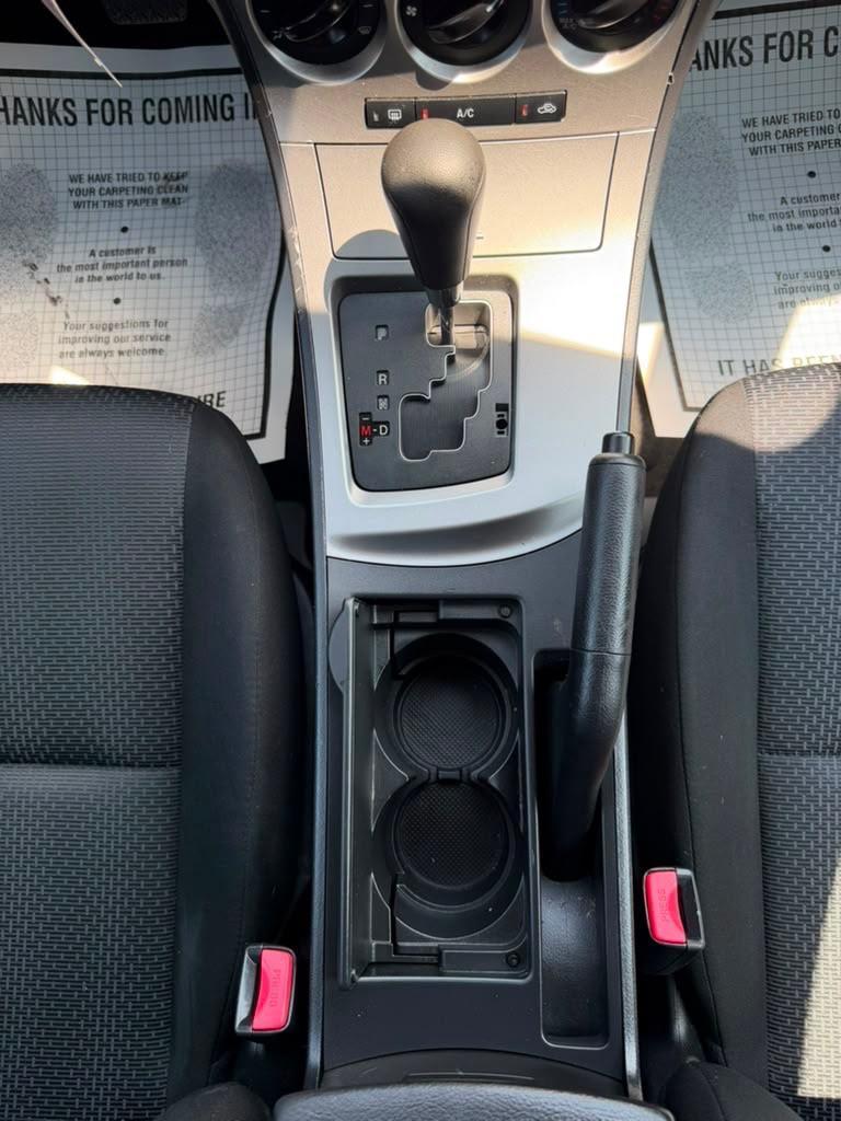 Mazda MAZDA3 i SV 4-Door 2010