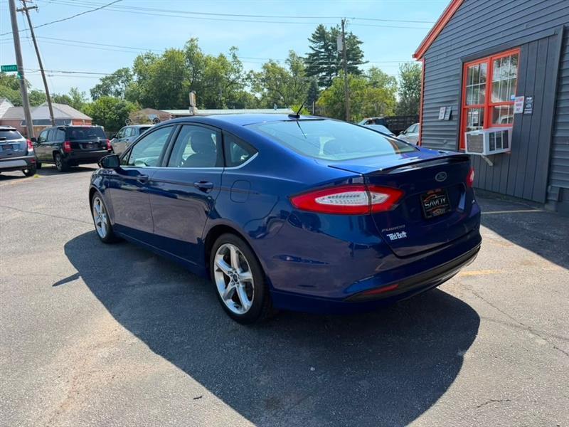 Ford Fusion SE 2015