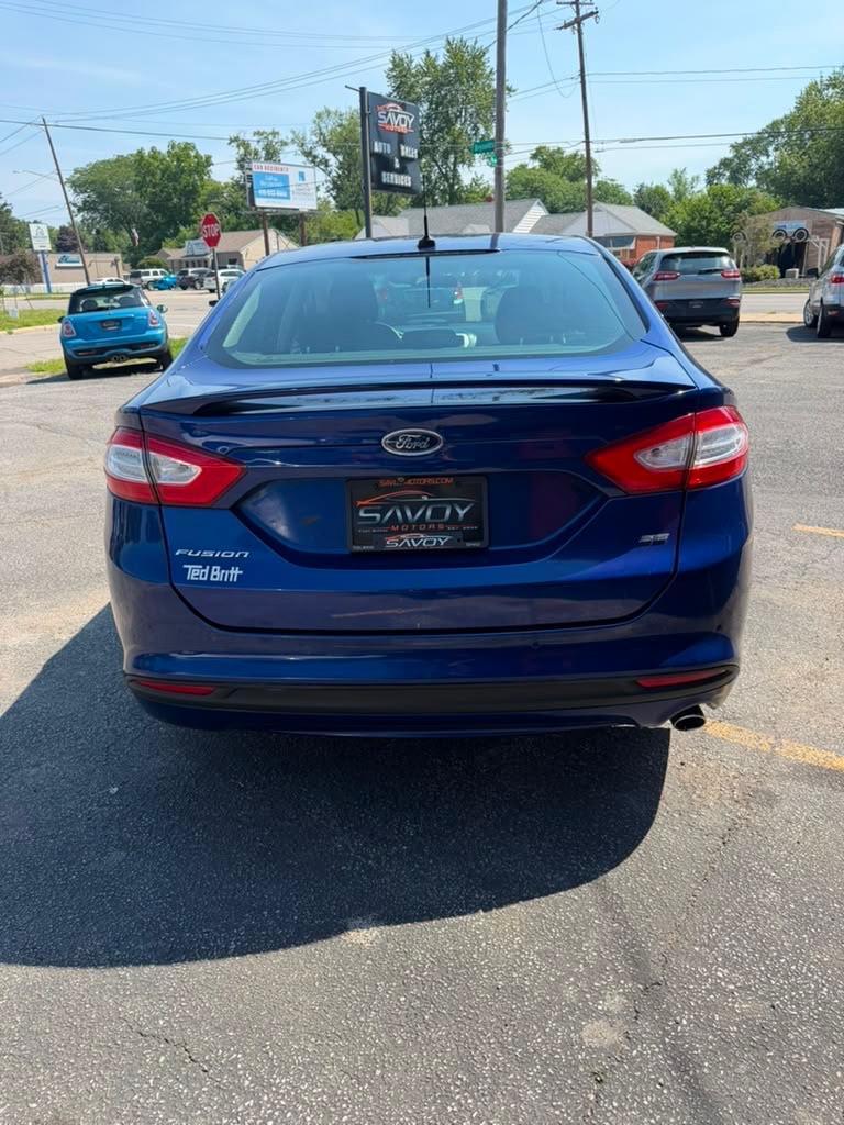 Ford Fusion SE 2015