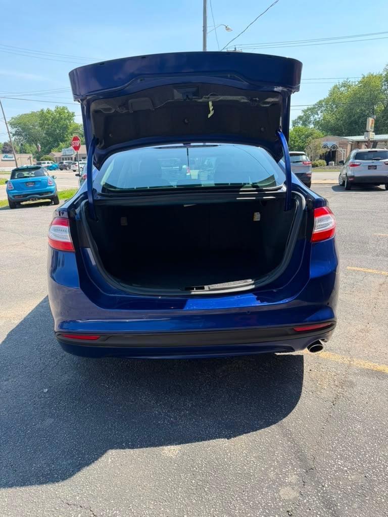 Ford Fusion SE 2015