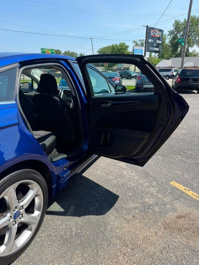Ford Fusion SE 2015