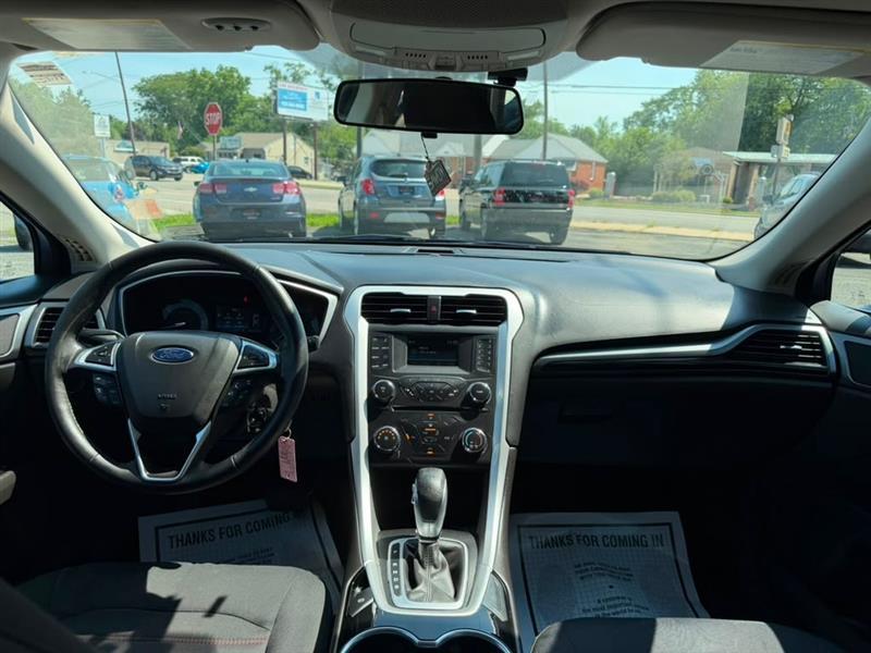 Ford Fusion SE 2015