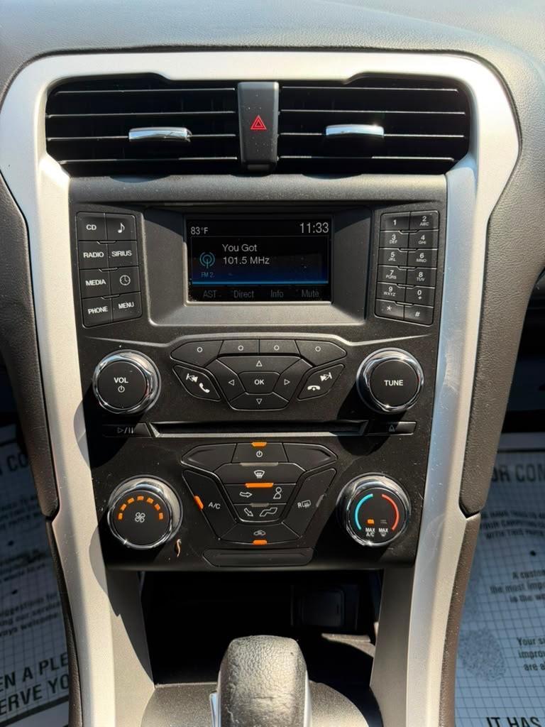 Ford Fusion SE 2015