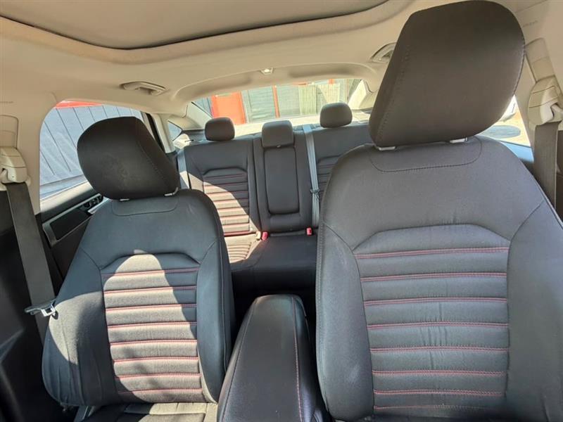 Ford Fusion SE 2015