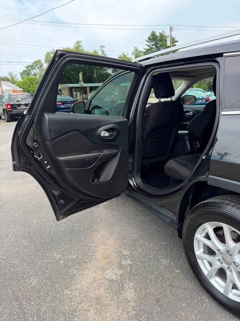 Jeep Cherokee Latitude 4WD 2015