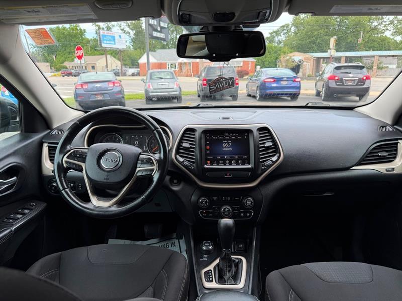 Jeep Cherokee Latitude 4WD 2015