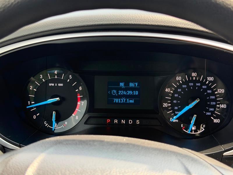 Ford Fusion S 2016