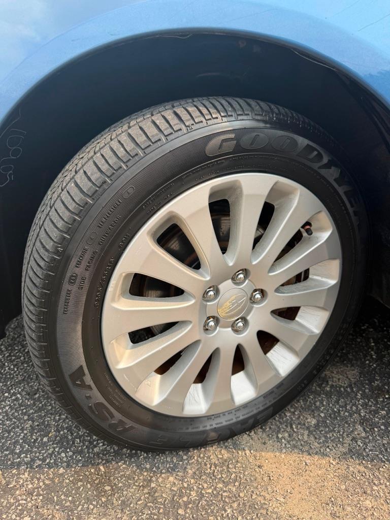 Subaru Impreza 2.5i Premium 5-Door 2010