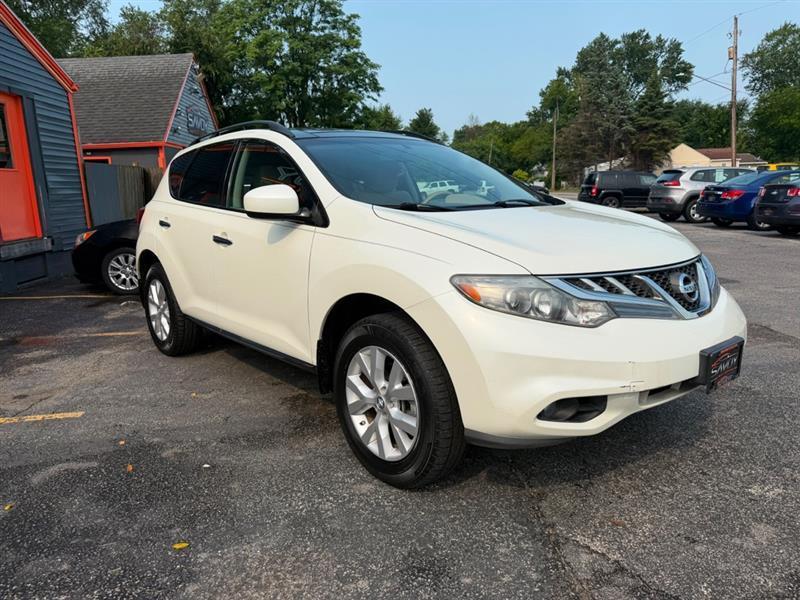 Nissan Murano S 2011