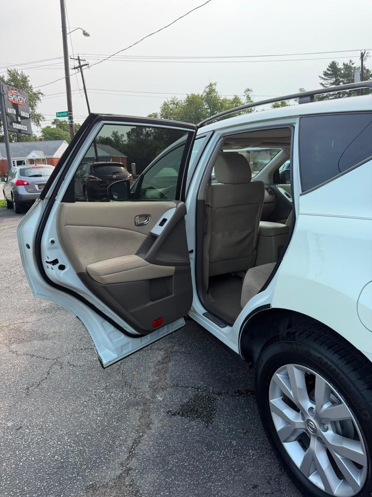 Nissan Murano S 2011