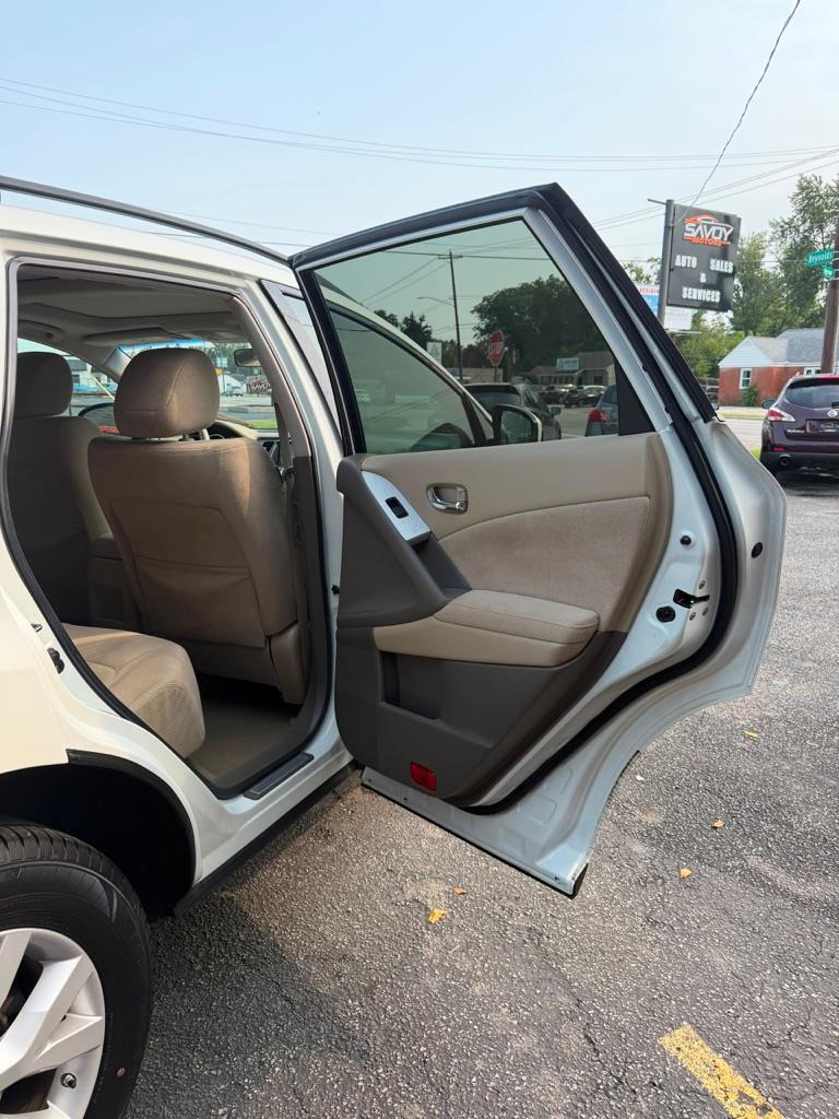 Nissan Murano S 2011