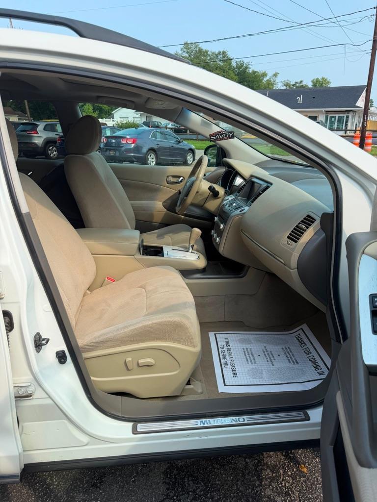 Nissan Murano S 2011