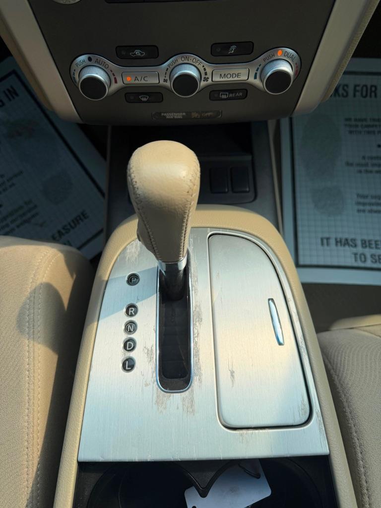 Nissan Murano S 2011