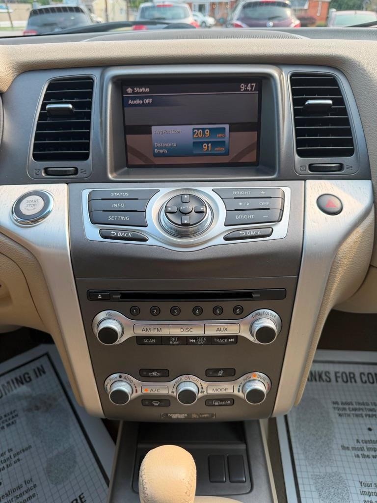 Nissan Murano S 2011