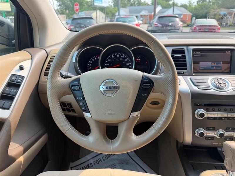 Nissan Murano S 2011