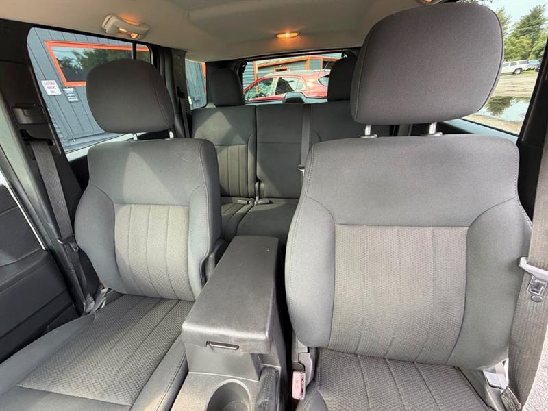 Jeep Liberty Sport 2WD 2011