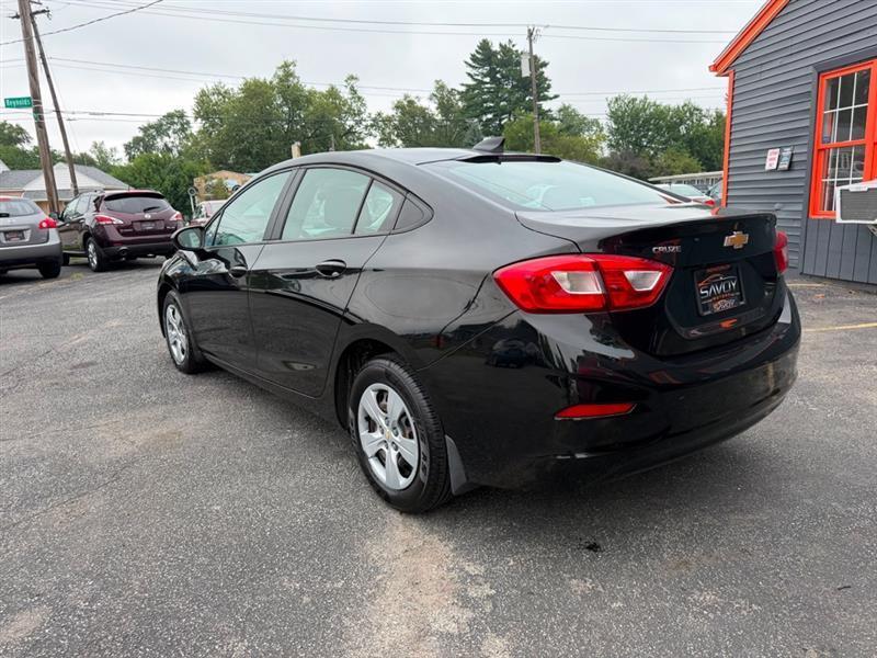 Chevrolet Cruze LS Auto 2018