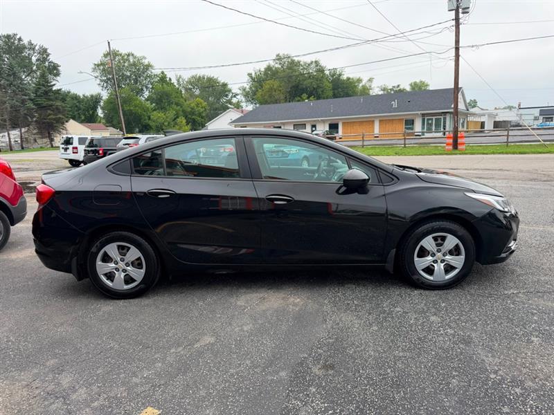 Chevrolet Cruze LS Auto 2018