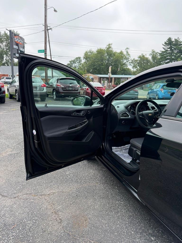 Chevrolet Cruze LS Auto 2018