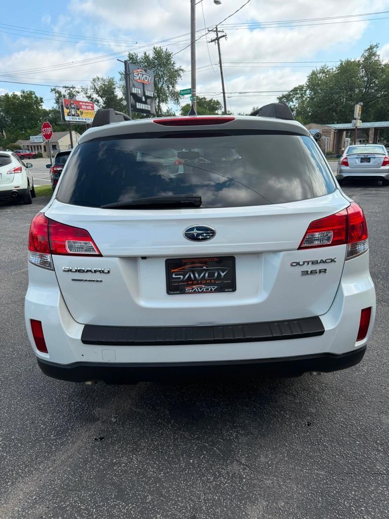 Subaru Outback 3.6R Limited 2012