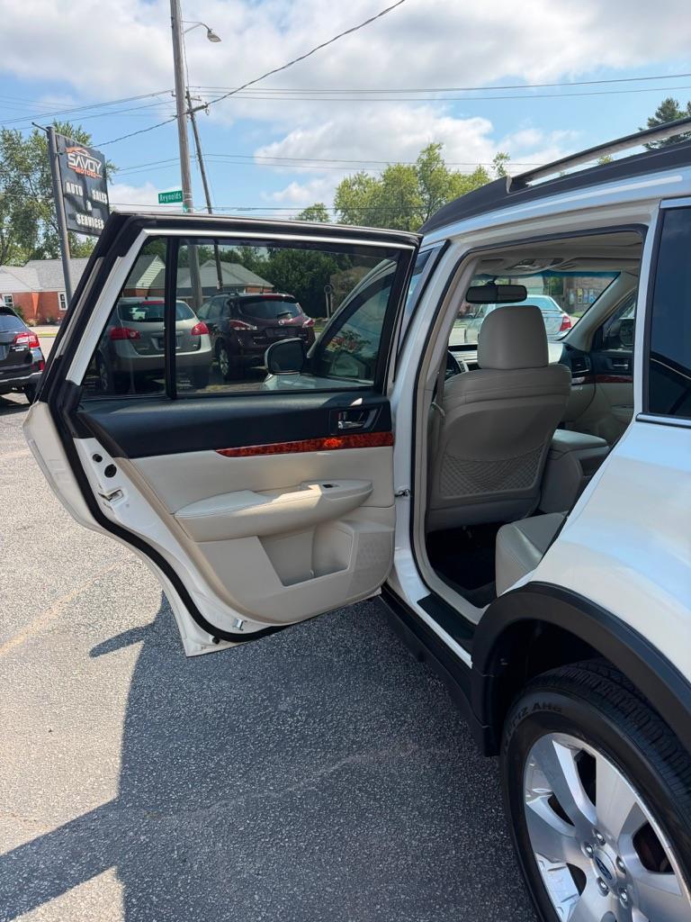 Subaru Outback 3.6R Limited 2012