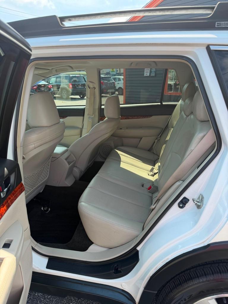 Subaru Outback 3.6R Limited 2012