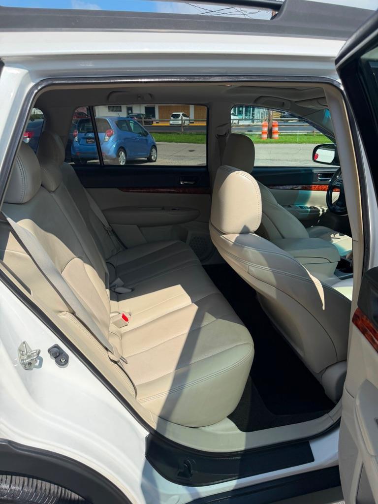 Subaru Outback 3.6R Limited 2012