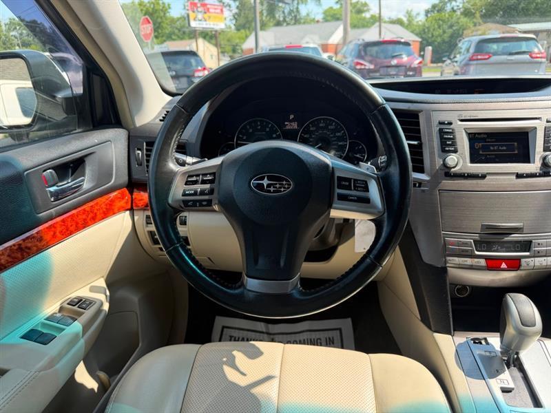 Subaru Outback 3.6R Limited 2012