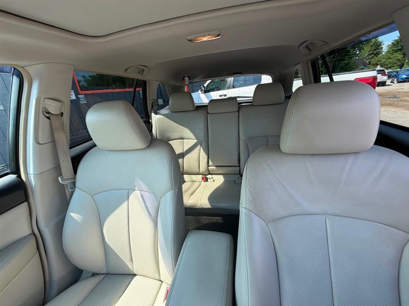 Subaru Outback 3.6R Limited 2012