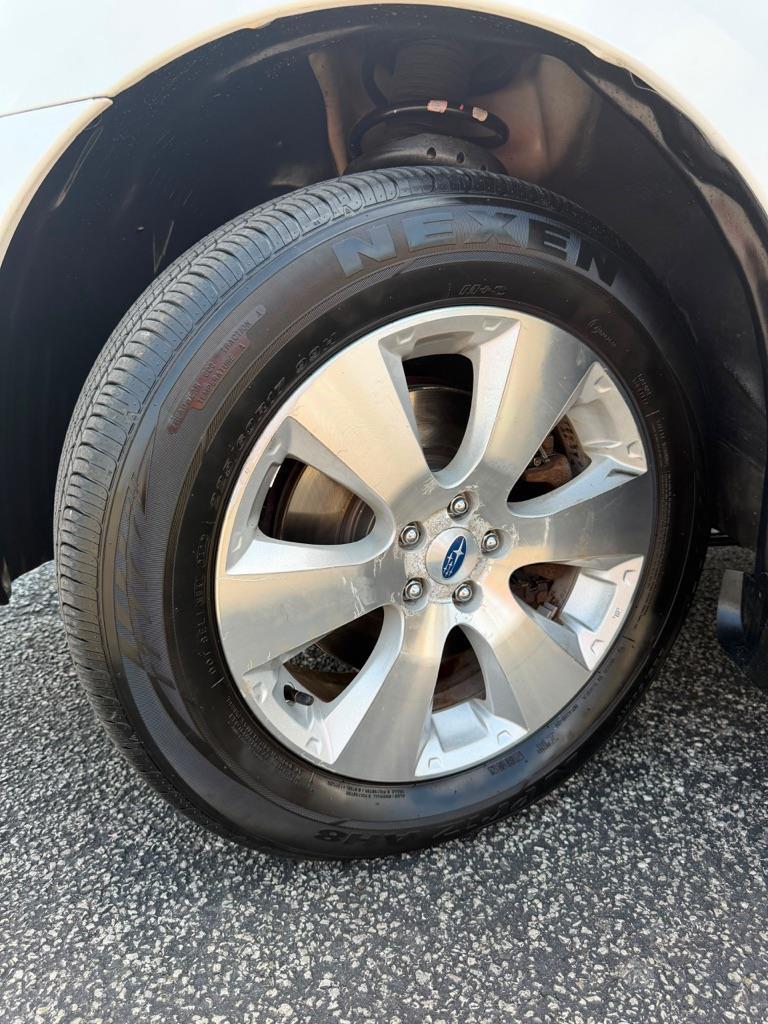 Subaru Outback 3.6R Limited 2012