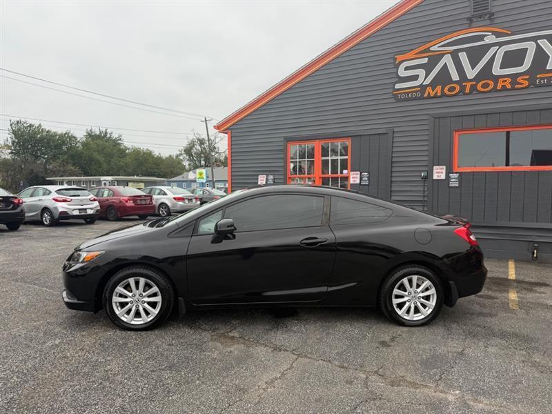 Honda Civic EX Coupe 5-Speed AT 2012