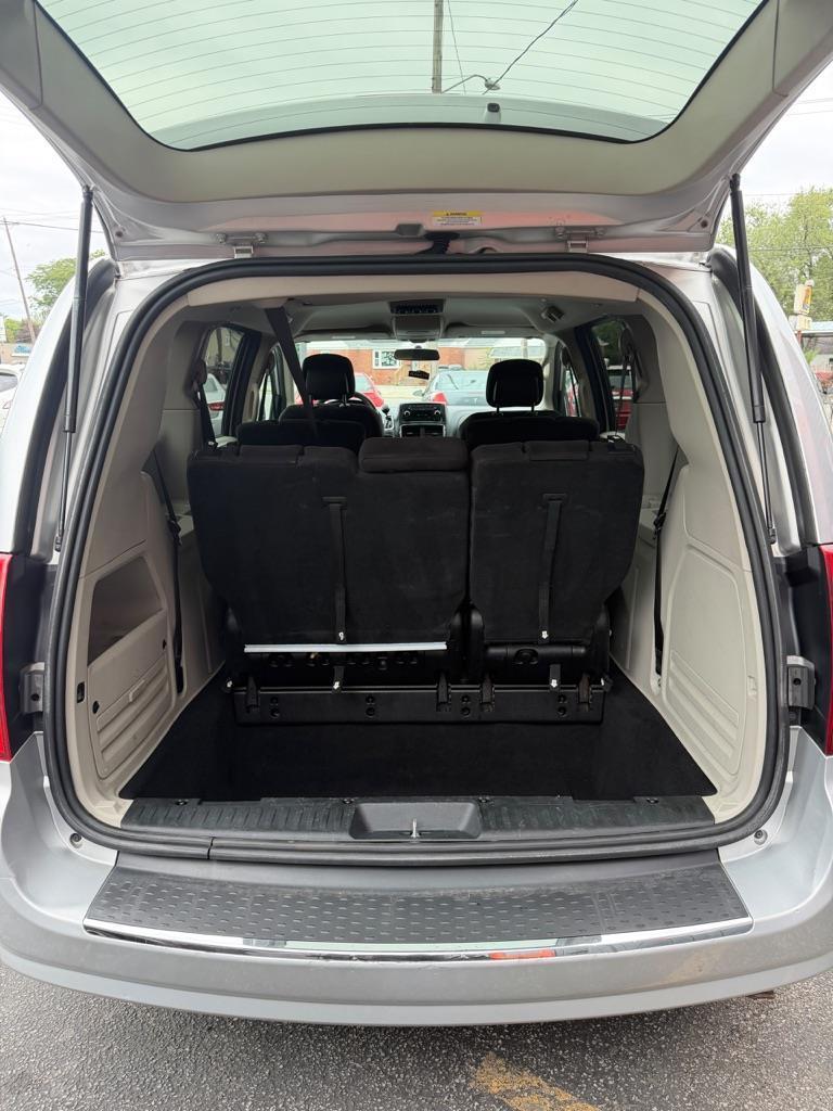 Dodge Grand Caravan Express 2011