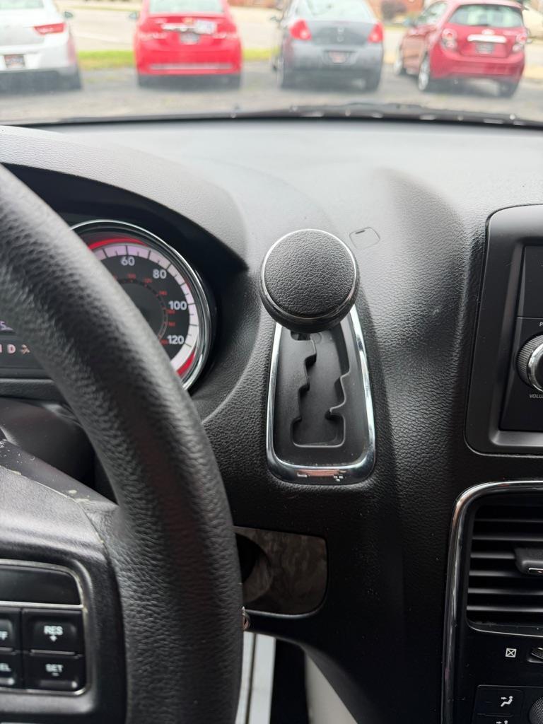 Dodge Grand Caravan Express 2011