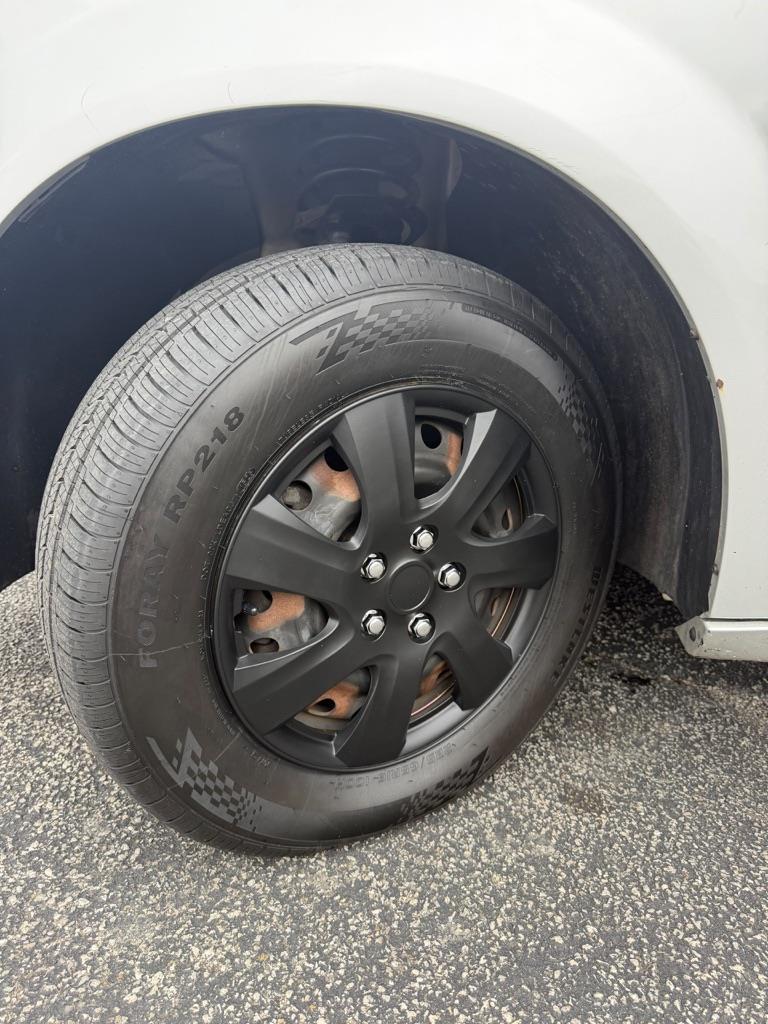 Dodge Grand Caravan Express 2011
