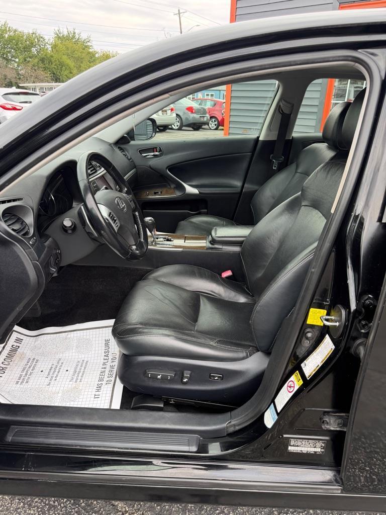Lexus IS IS 250 AWD 2011