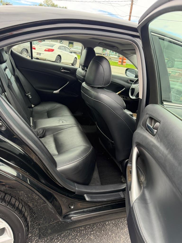 Lexus IS IS 250 AWD 2011