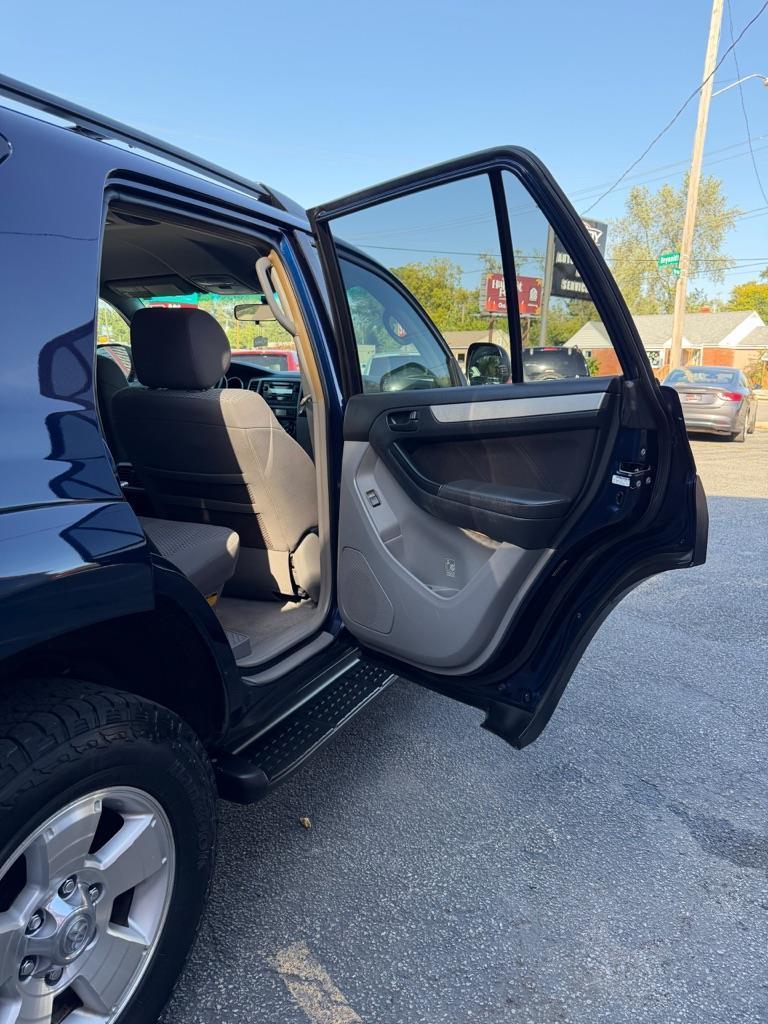 Toyota 4Runner SR5 4WD V8 2006