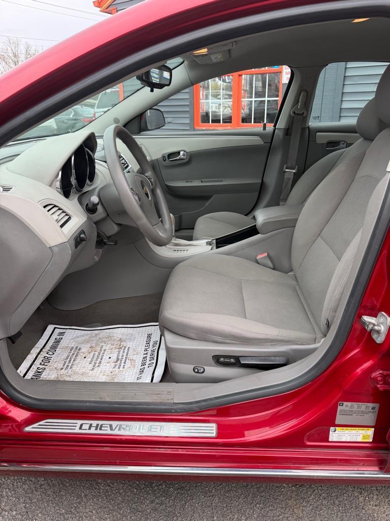 Chevrolet Malibu 1LT 2012