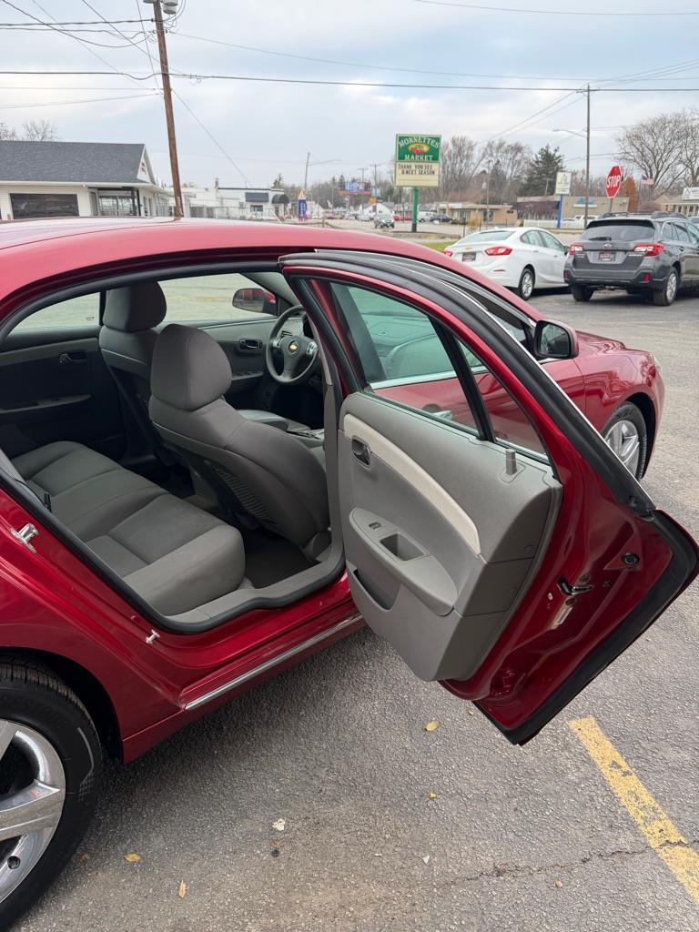 Chevrolet Malibu 1LT 2012