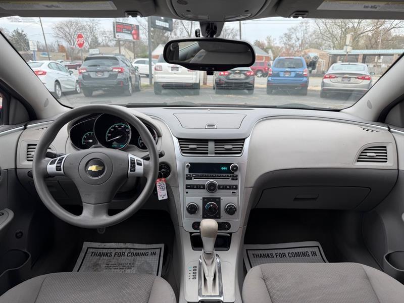 Chevrolet Malibu 1LT 2012